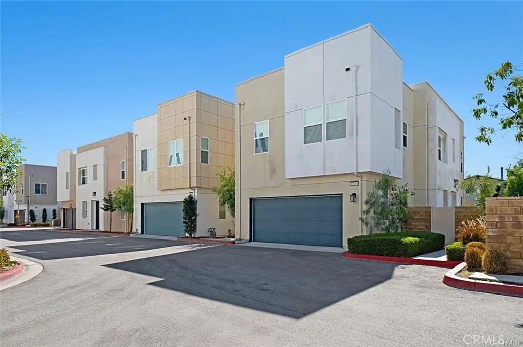13806 Cameron Ct