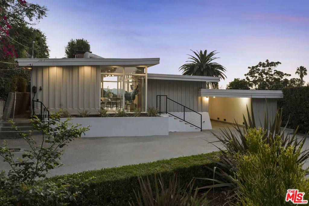1031 Olancha Drive, Los Angeles, California 90065 — photo 5