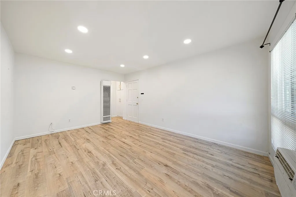 660 S Glassell Street 54, Orange, California 92866 — photo 5