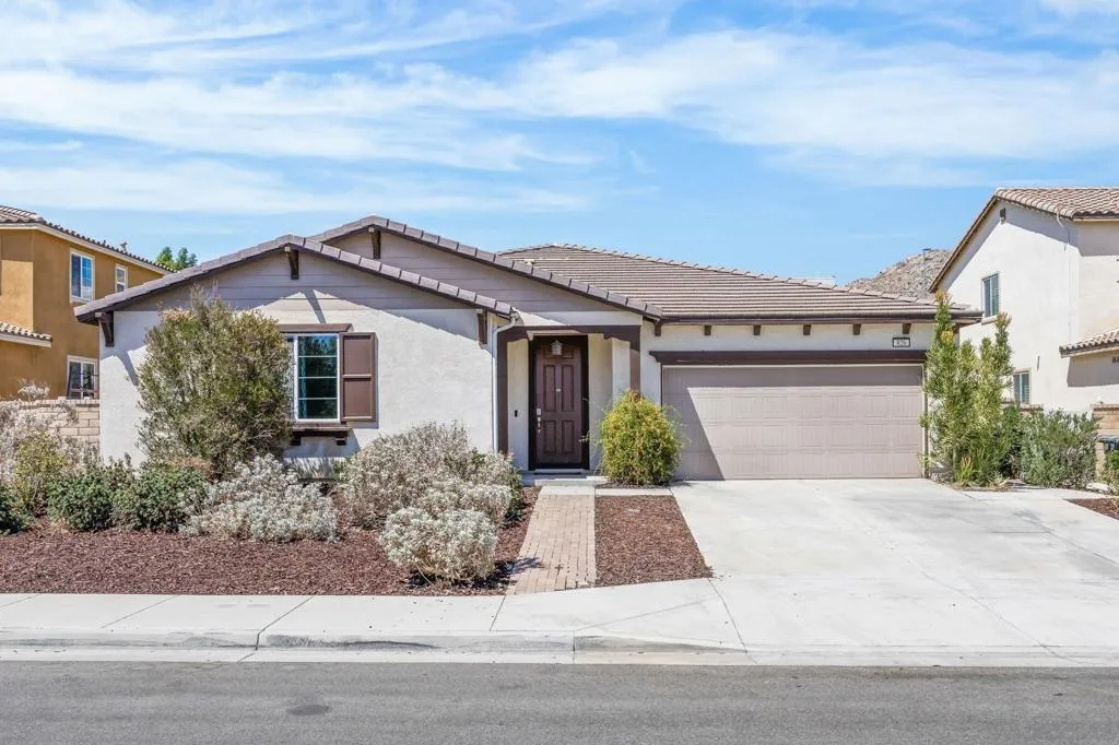 826 Genaro Dr