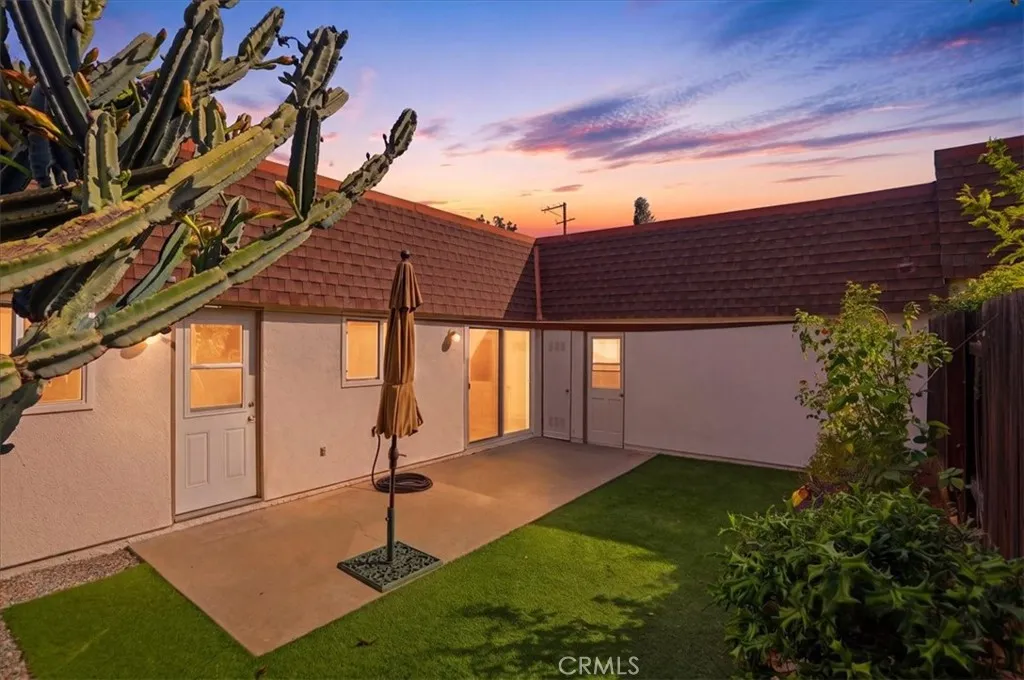 828 E Highland Avenue, Redlands, California 92374 — photo 4