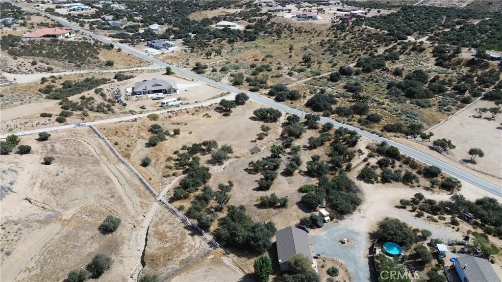 1 Coleridge, Oak Hills, California 92344 — photo 5