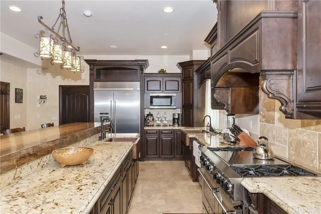 216 Alp Court, Big Bear Lake, California 92315 — photo 4