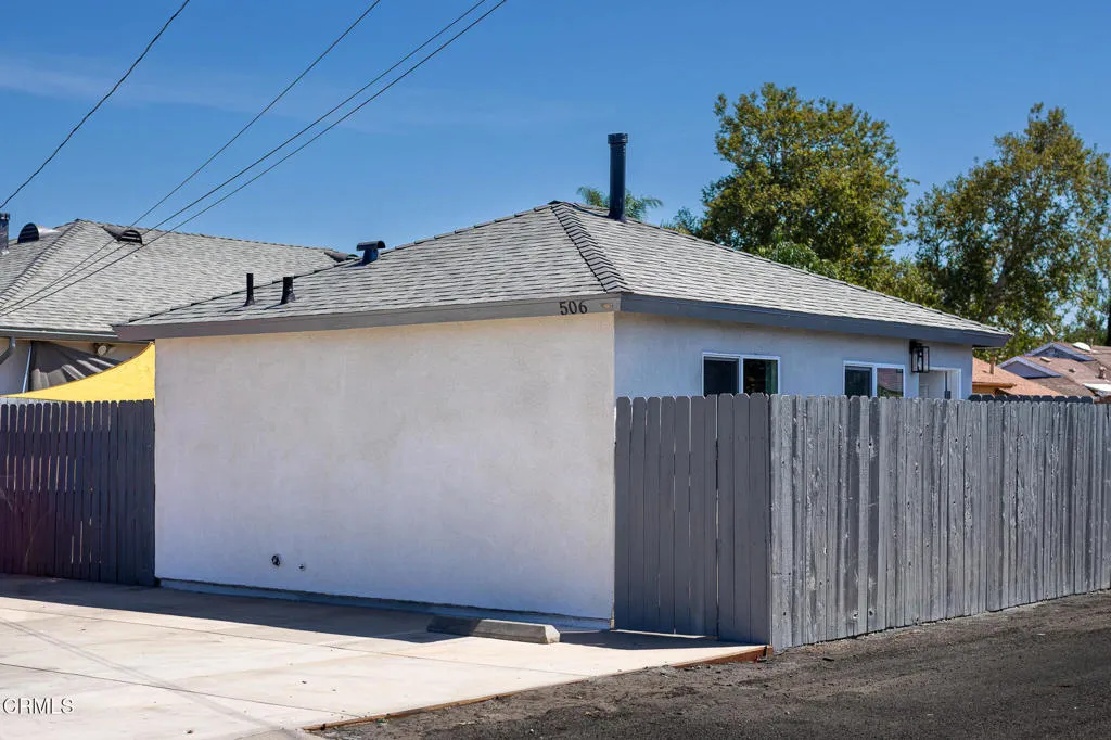 506 Hemlock-16 506 Hemlock-16