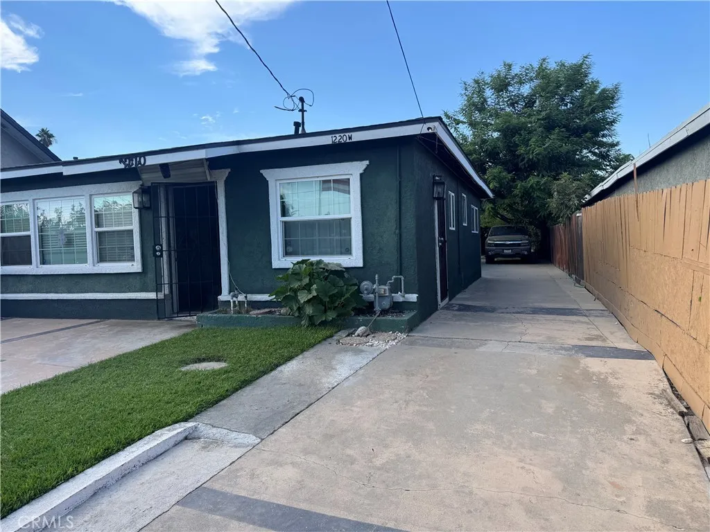 1220 W Victoria, San Bernardino, California 92411 — photo 5