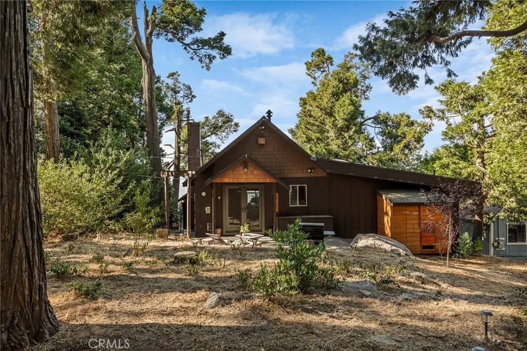 24251 Great View Drive, Crestline, California 92325 — photo 4