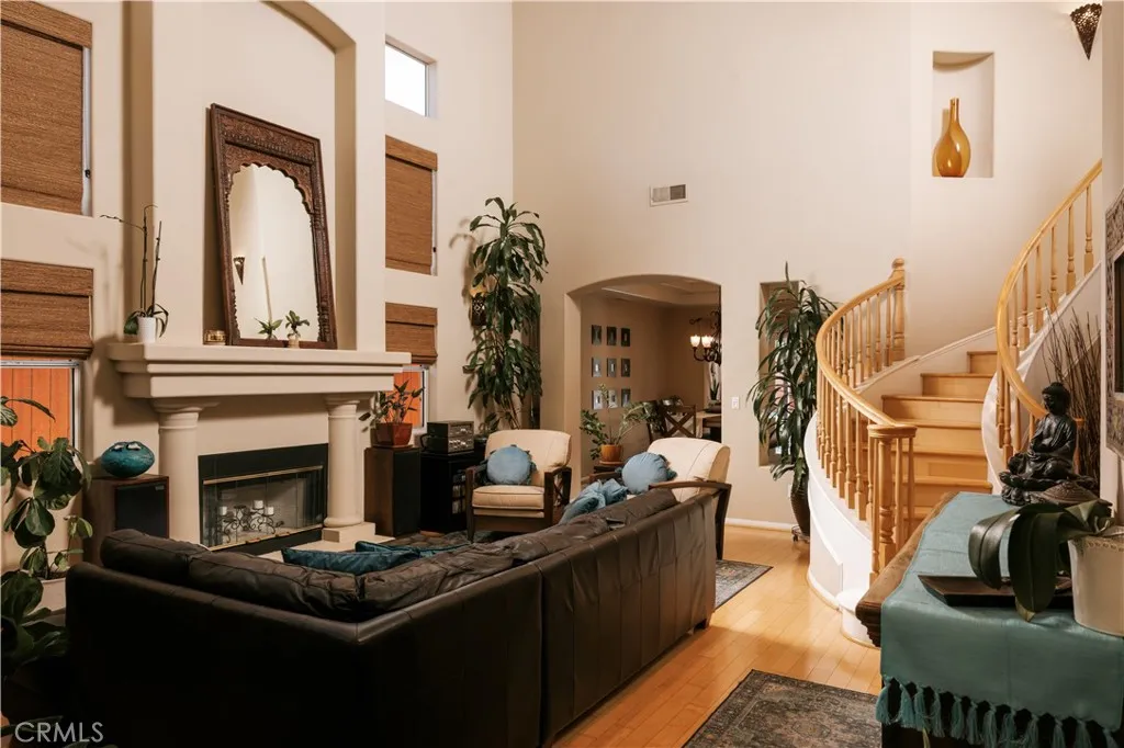 14709 Otsego, Sherman Oaks, California 91403 — photo 4