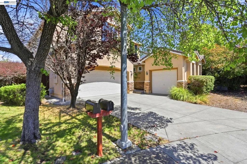 3214 Breaker Ct, Vallejo, California 94591 — photo 4