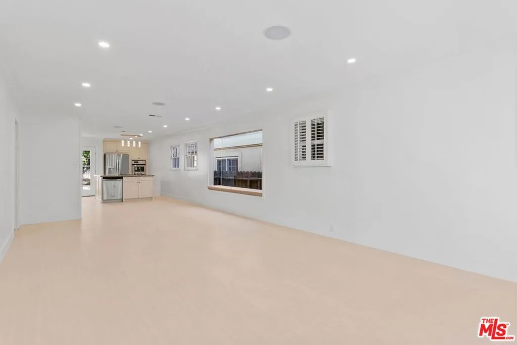 2128 Camden Avenue, Los Angeles, California 90025 — photo 4