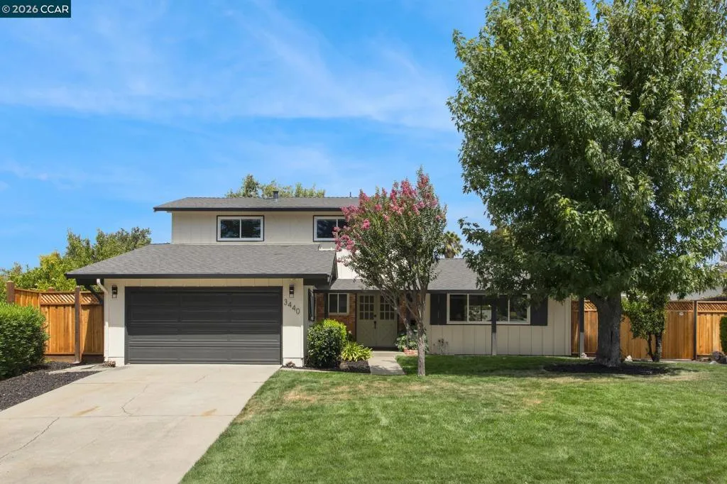 3440 Perada Dr