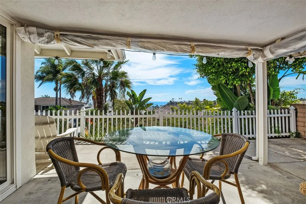 Outdoor "sun-room"/patio with enclosure