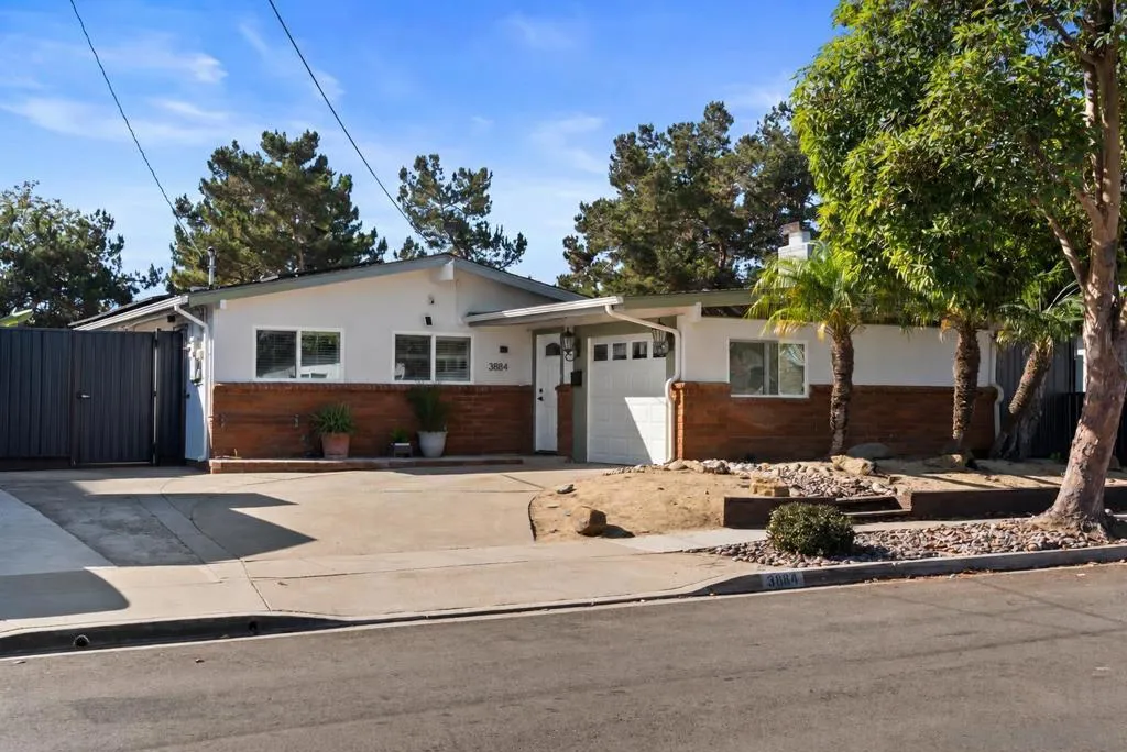 3884 Mount Abraham