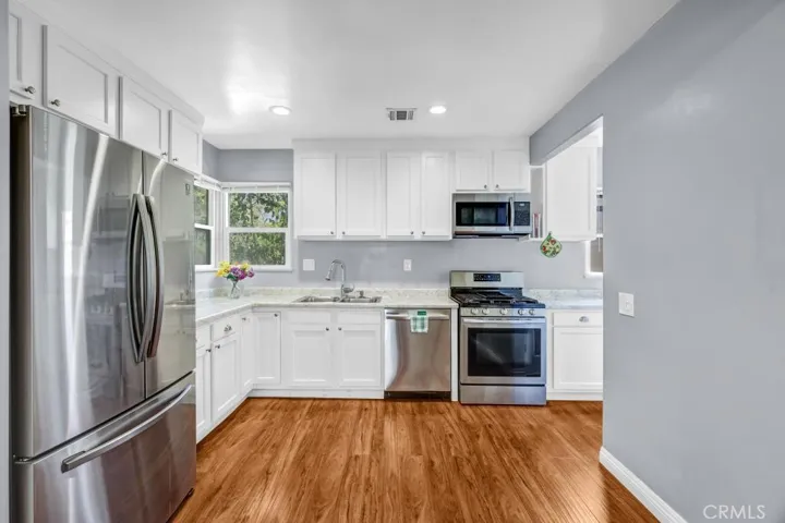 6217 Farmdale Avenue, Los Angeles, California 91606 — photo 5