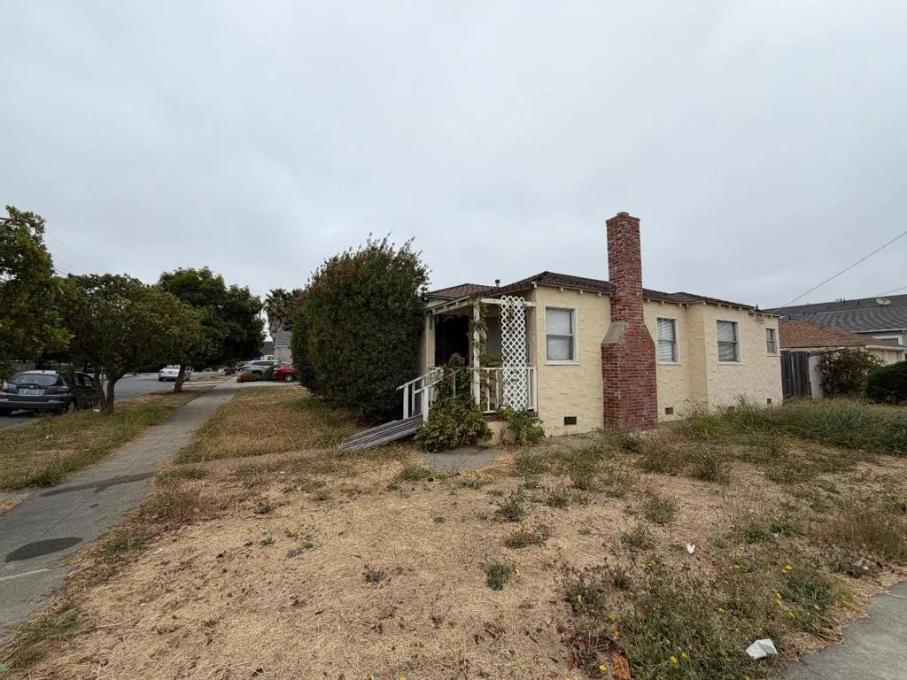 3627 Nevin Ave