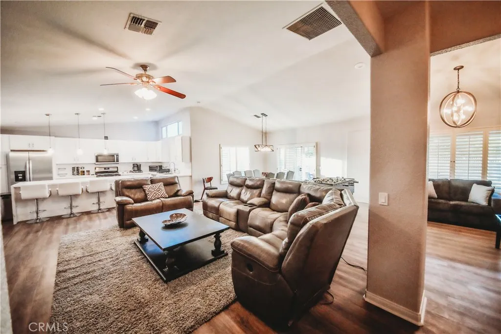 Living Room /Great Room3 Living Room /Great Room3