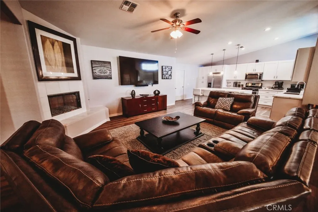 Living Room /Great Room4 Living Room /Great Room4