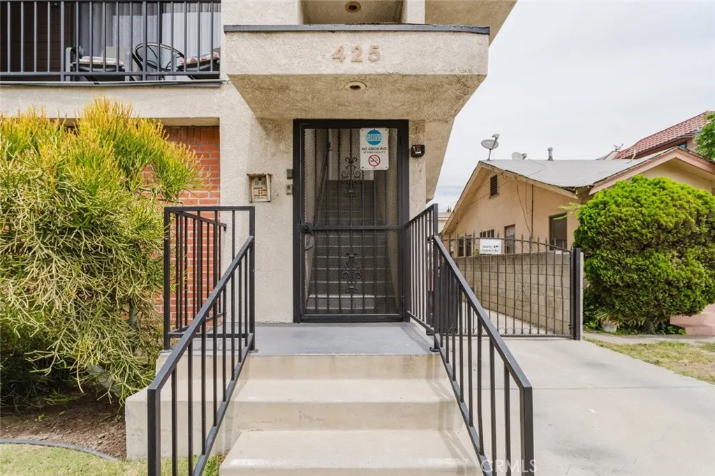 425 W Lomita Avenue, Glendale, California 91204 — photo 5