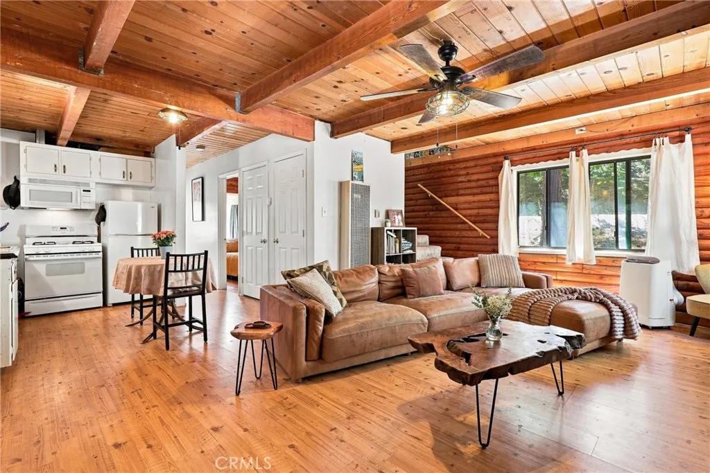 2673 Soutar, Running Springs, California 92382 — photo 4