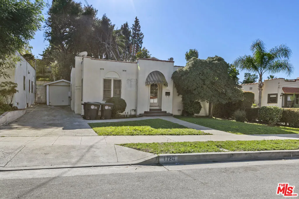 1720 Orchard Ave