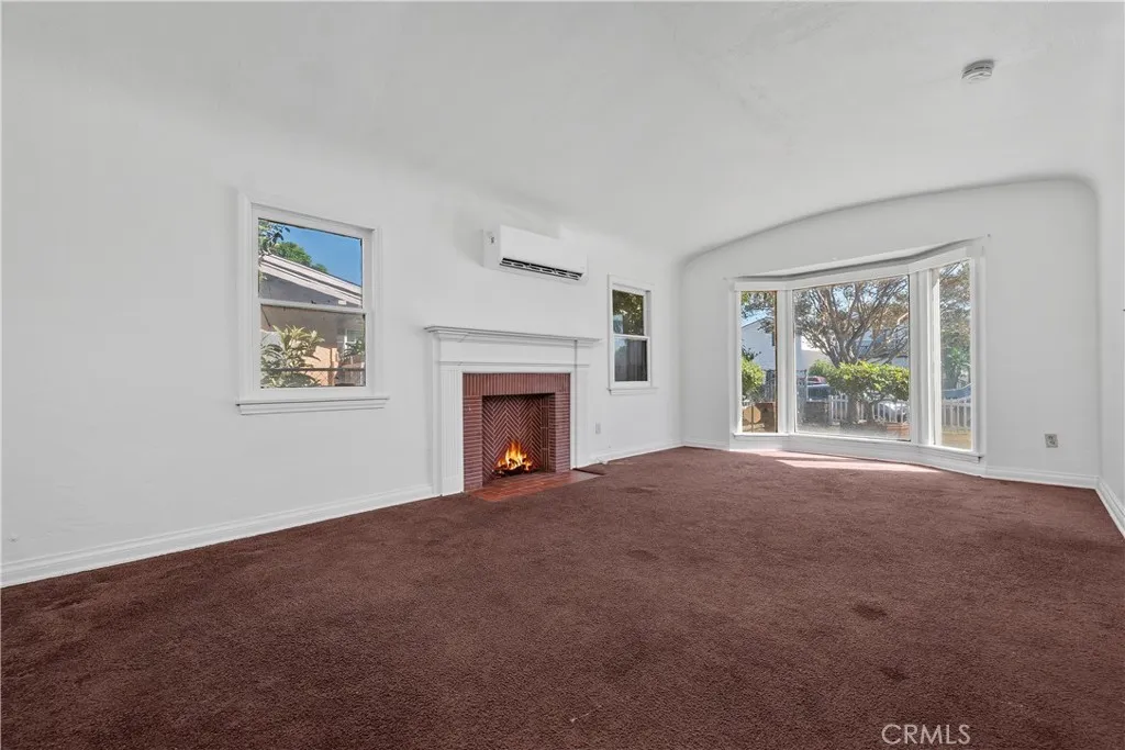 Unstaged Living Room