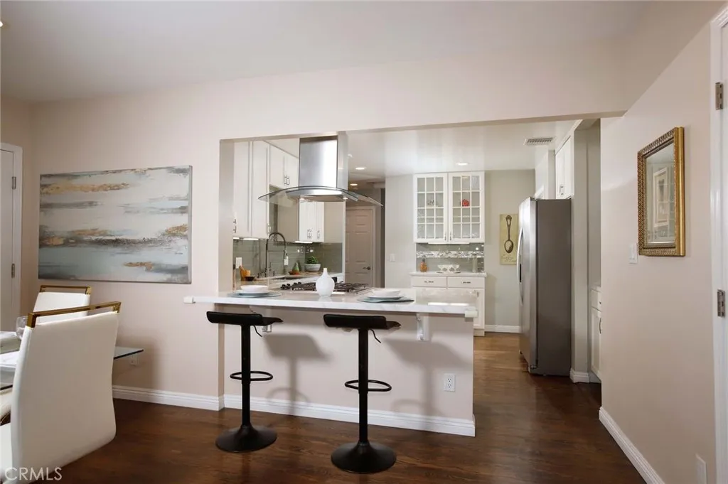 1426 N Avon, Burbank, California 91505 — photo 5