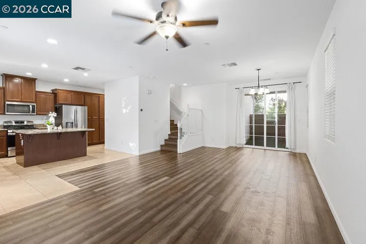 7832 Acorri Walk, Sacramento, California 95823 — photo 5