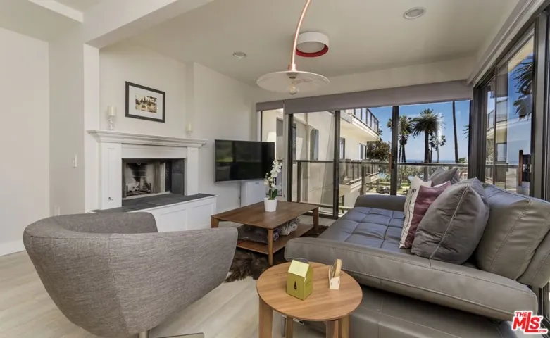 833 Ocean Avenue 303, Santa Monica, California 90403 — photo 5