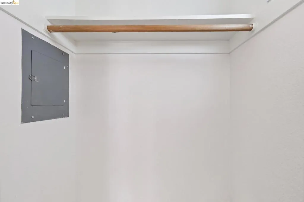 Hallway – Walk-In Closet #1 Hallway – Walk-In Closet #1