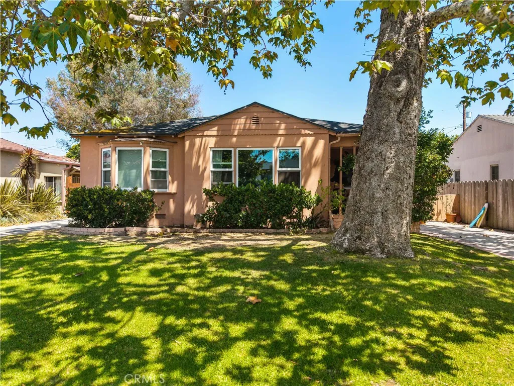 3570 Colonial Ave