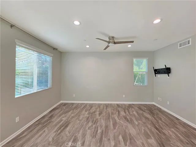 14910 W Castille, Sylmar, California 91342 — photo 5