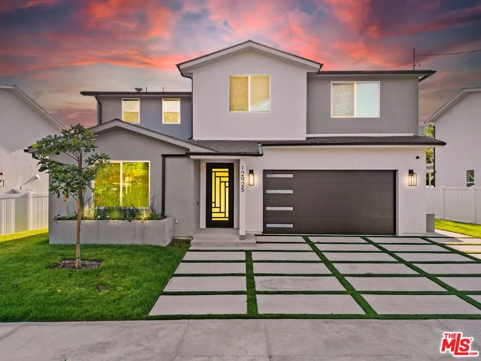 12925 El Dorado Ave