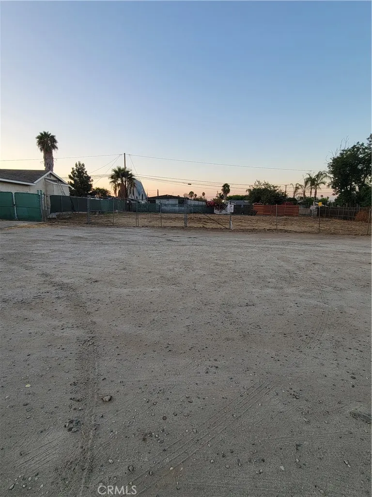 0 W 4th St