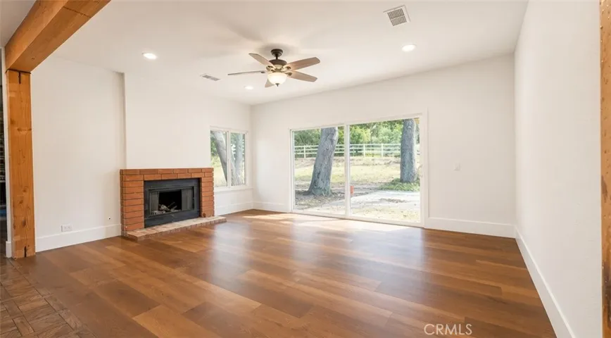 15604 Saddleback, Canyon Country, California 91387 — photo 5