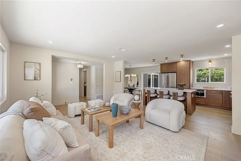 17571 Wrightwood, Huntington Beach, California 92649 — photo 5