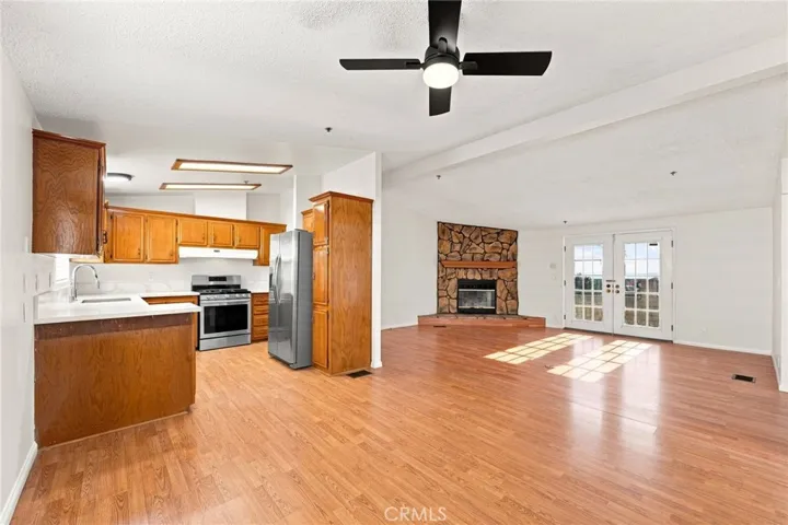 13691 Gavina 625, Sylmar, California 91342 — photo 5