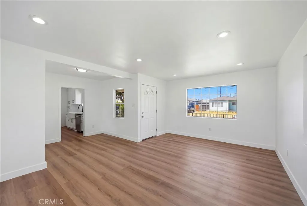 2114 N Bahama Avenue, Los Angeles, California 90059 — photo 5