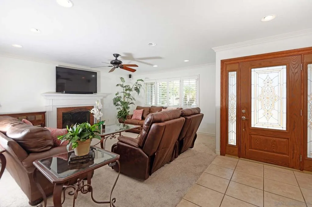 656 Dewane Dr, El Cajon, California 92020 — photo 5
