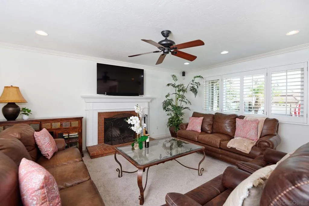 656 Dewane Dr, El Cajon, California 92020 — photo 4