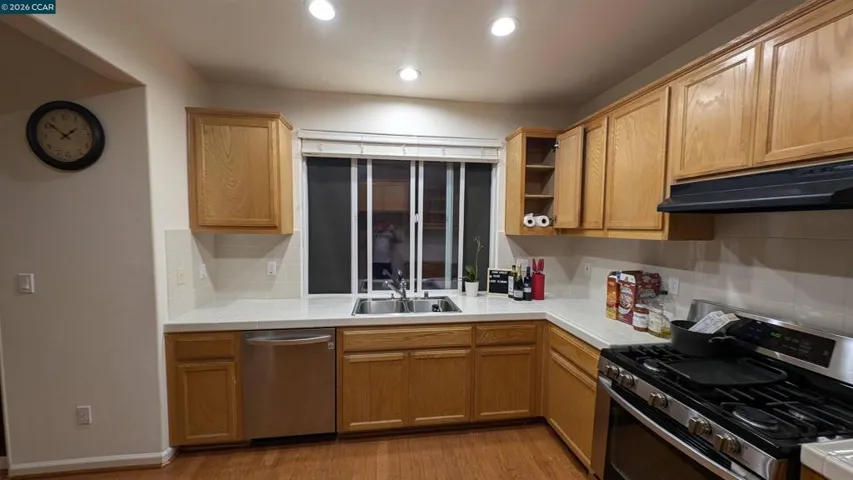 4124 Mattole Rd, Antioch, California 94531 — photo 4