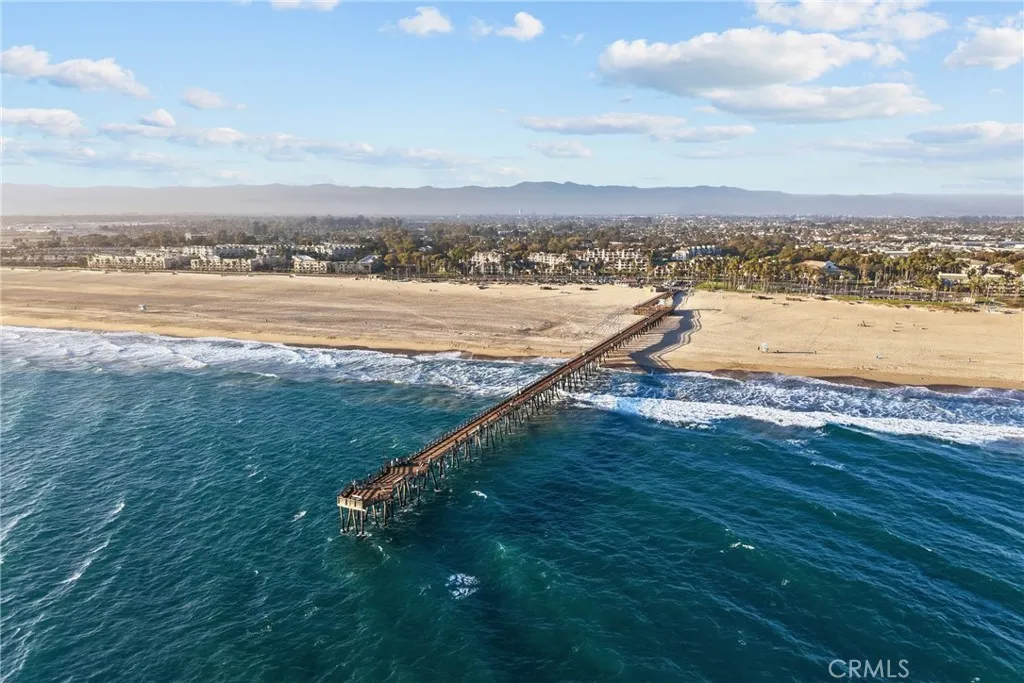Beach and pier close by.