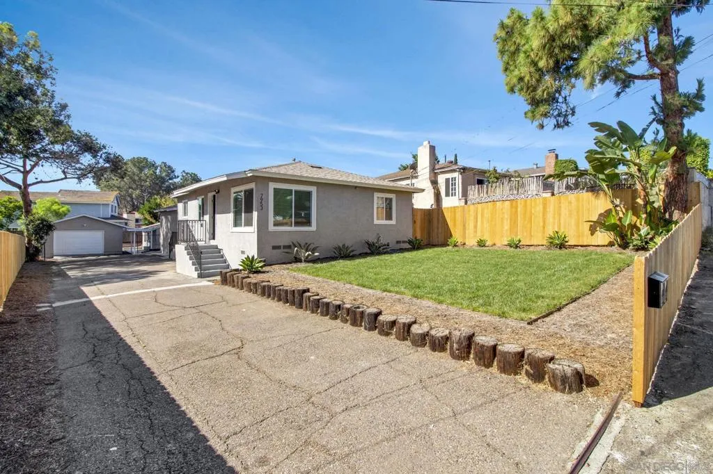7953 55 Lansing Dr