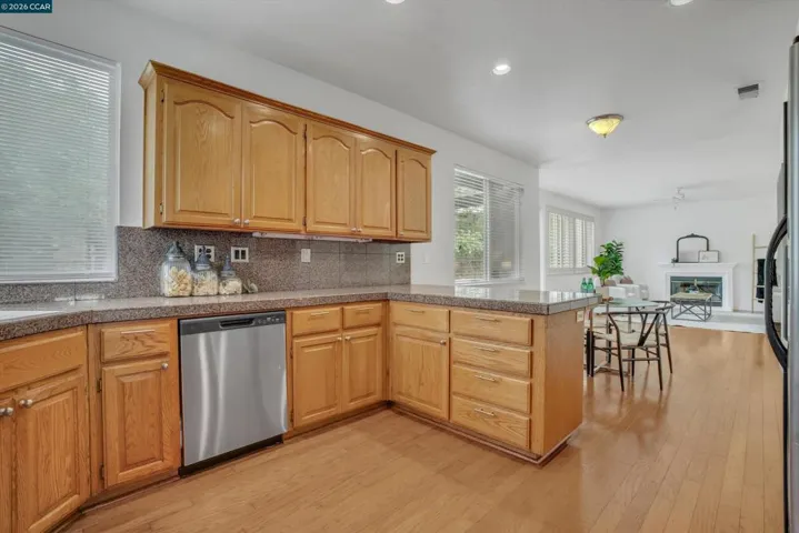 1932 Medicine Mountain Ct, Antioch, California 94531 — photo 5