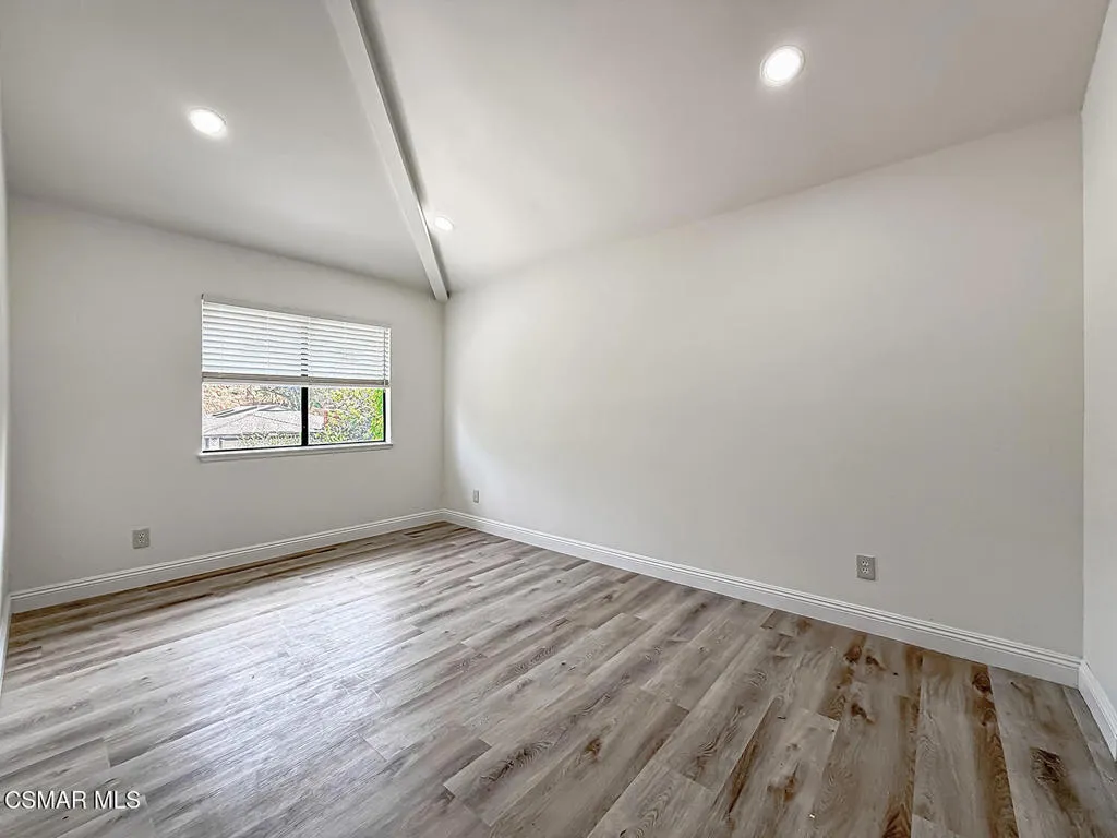 hBedroom1-1