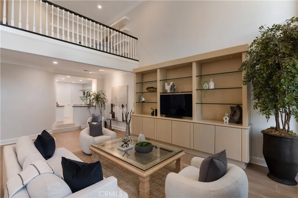 26 Belcourt, Newport Beach, California 92660 — photo 5