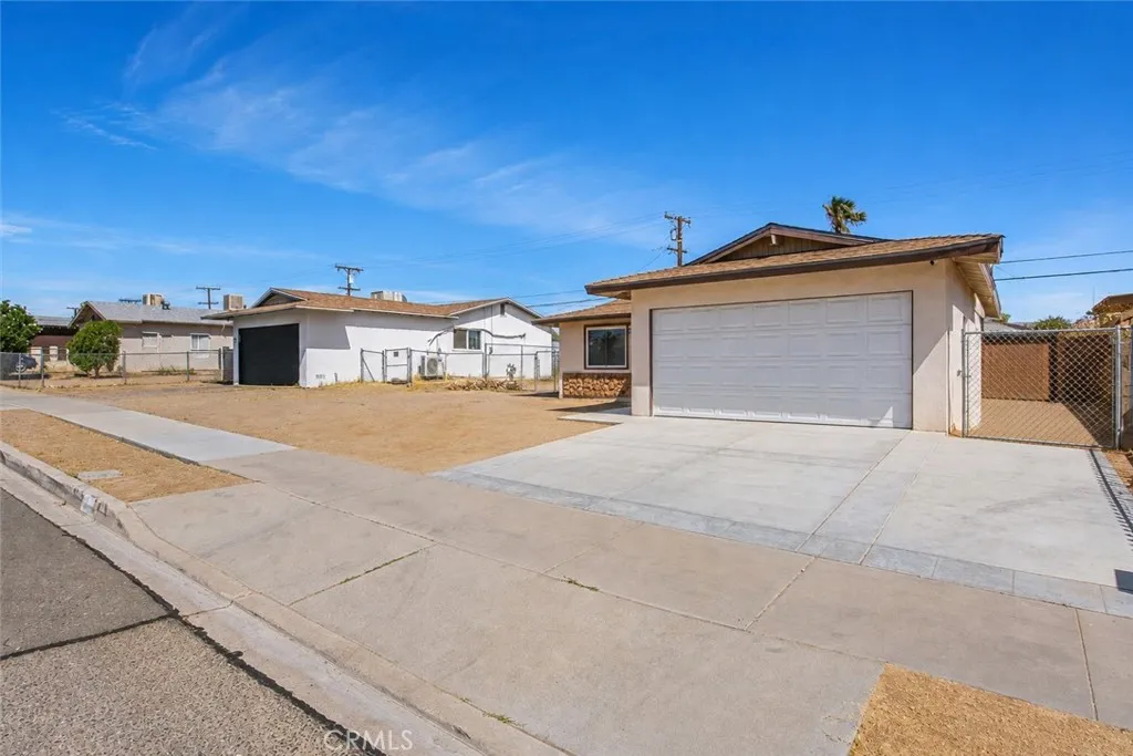 1933 Forane, Barstow, California 92311 — photo 5