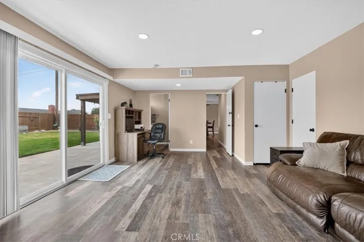 Living room/Den