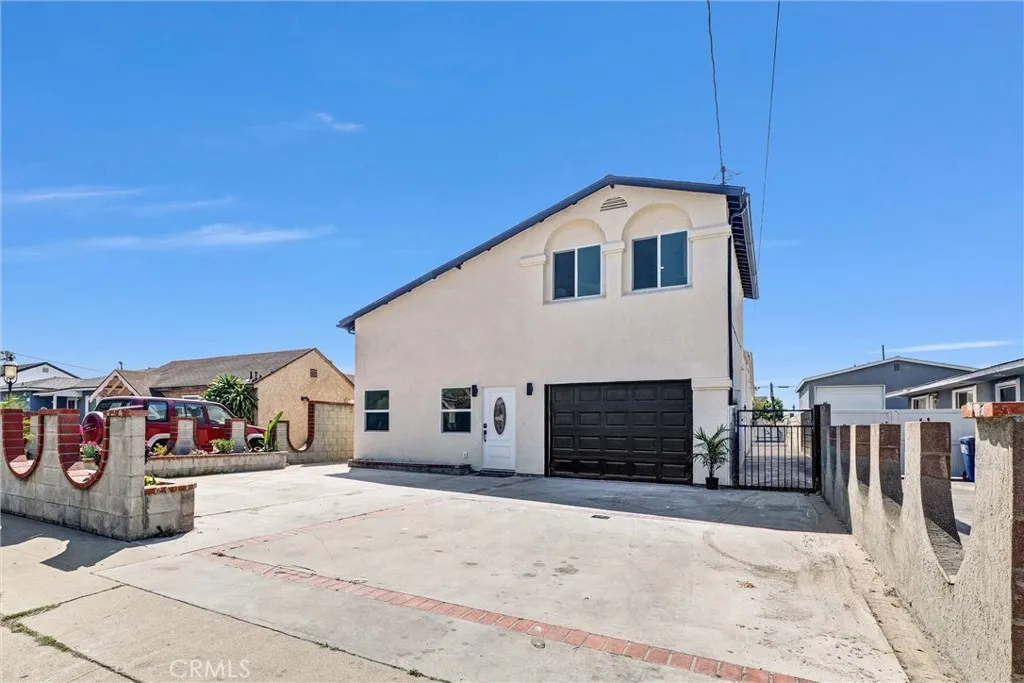 1632 W 221st