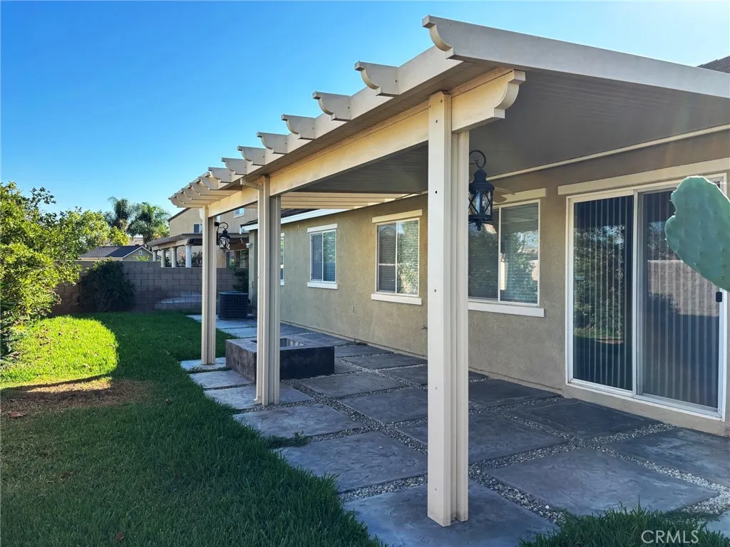 6421 Tigers Eye Court, Jurupa Valley, California 91752 — photo 5