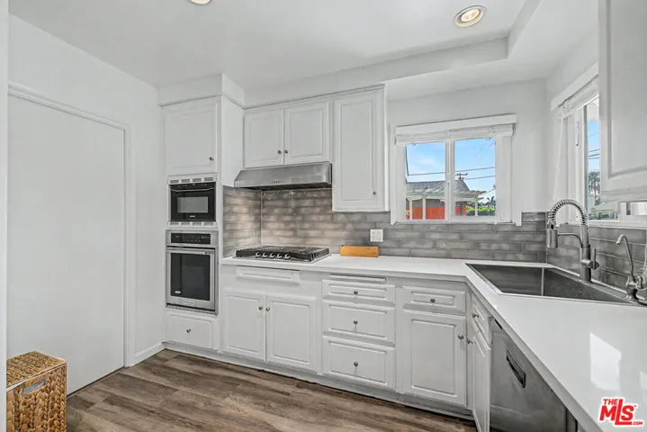 10530 Dolan Avenue, Downey, California 90241 — photo 4