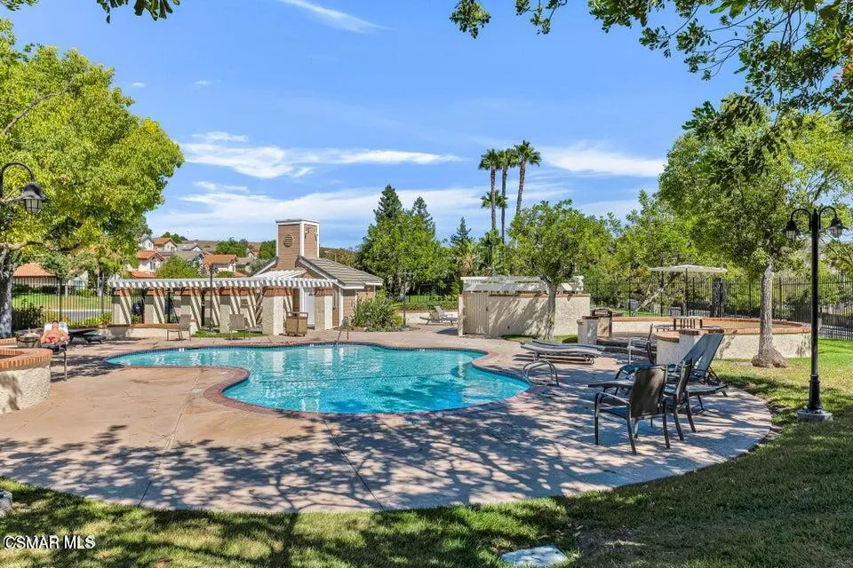 Community pool